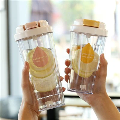 ¿Las tazas de viaje con doble aislamiento tienen una opción de gran capacidad?